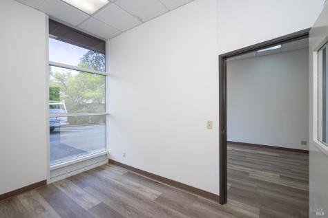 5256 Aero Drive Santa Rosa CA 95403