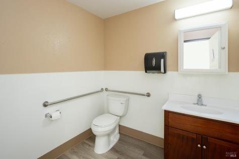 5256 Aero Drive Santa Rosa CA 95403
