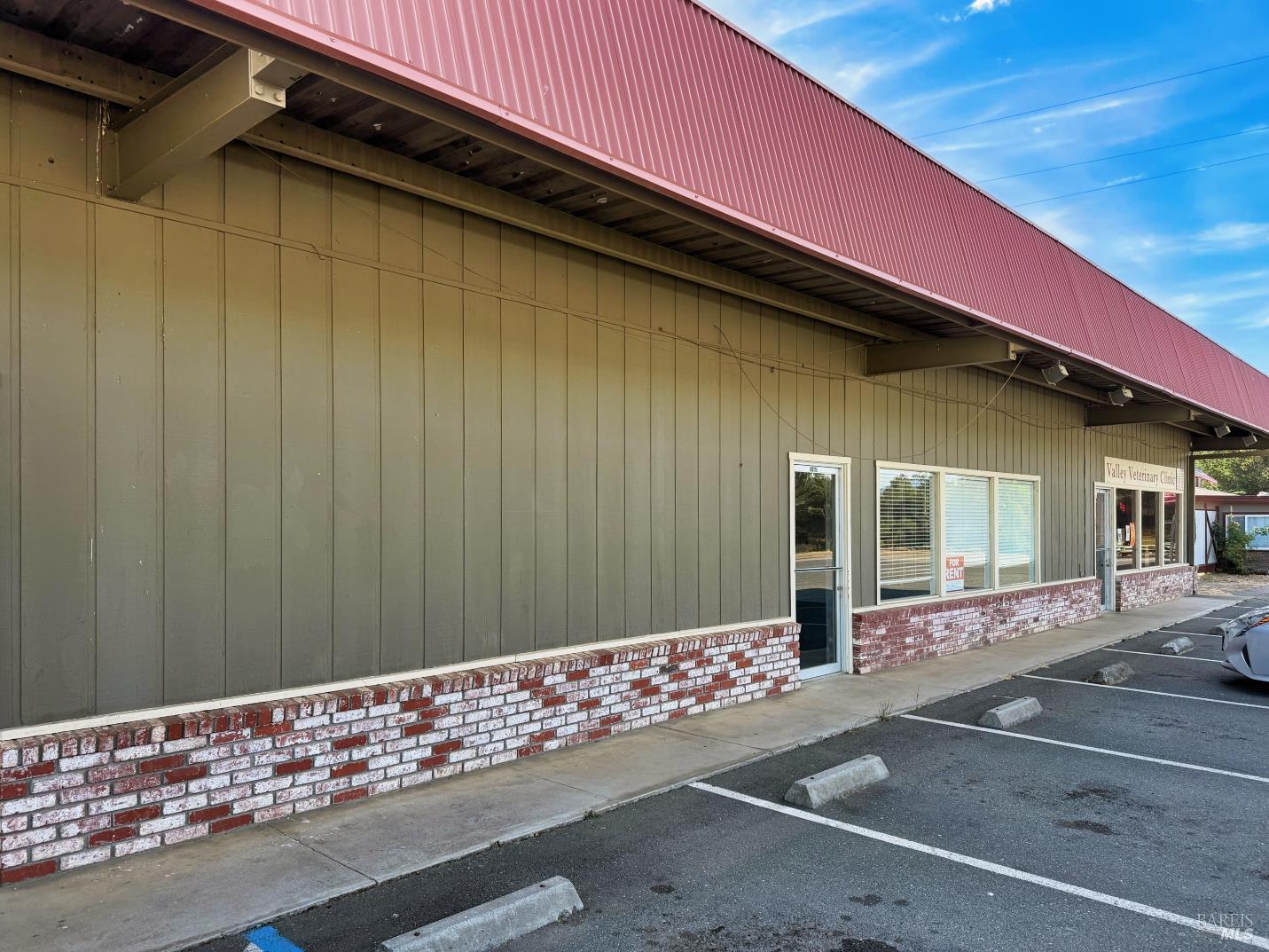 6951 East Road Redwood Valley CA 95470