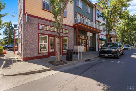 9101-9111 Windsor Road Windsor CA 95492