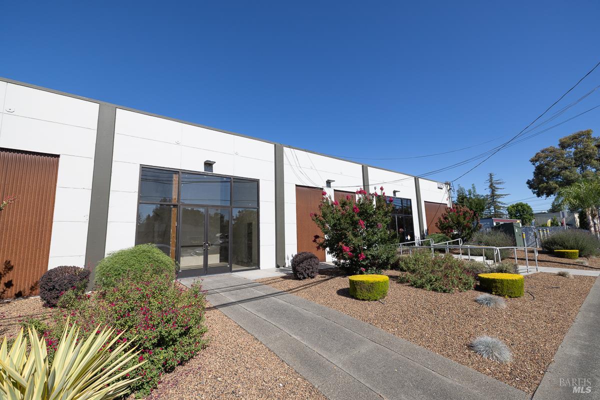 3075 Coffey Lane Santa Rosa CA 95403