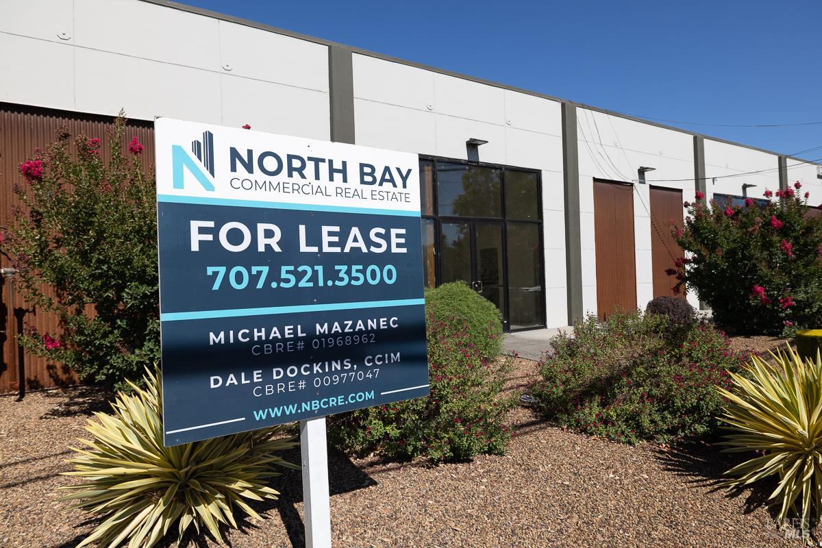 3075 Coffey Lane Santa Rosa CA 95403