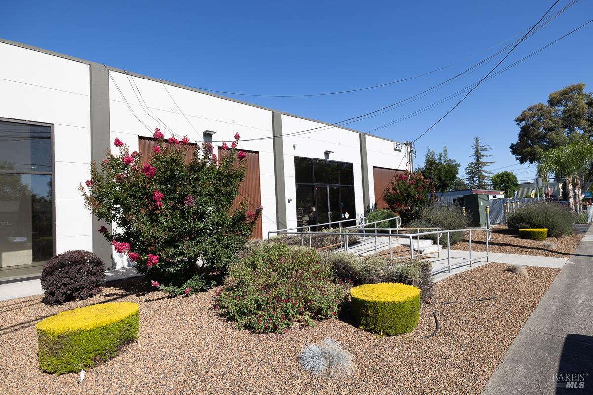 3075 Coffey Lane Santa Rosa CA 95403