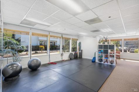 190 Wikiup Drive Santa Rosa CA 95403