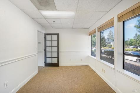 190 Wikiup Drive Santa Rosa CA 95403