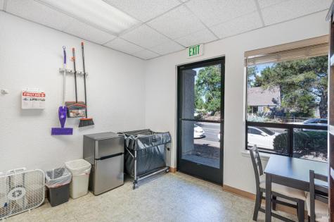 190 Wikiup Drive Santa Rosa CA 95403