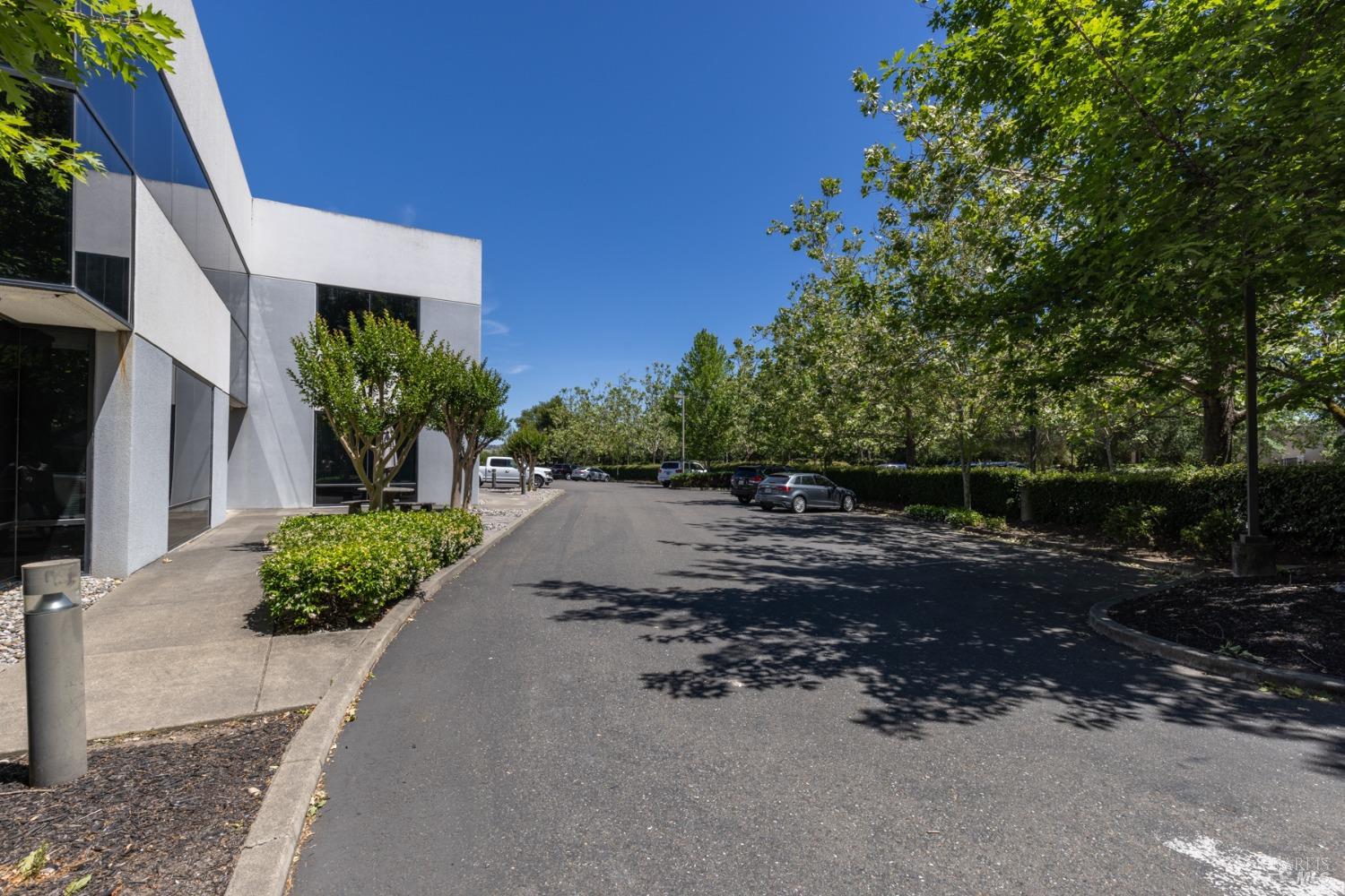 5464 Skylane Boulevard Santa Rosa CA 95403