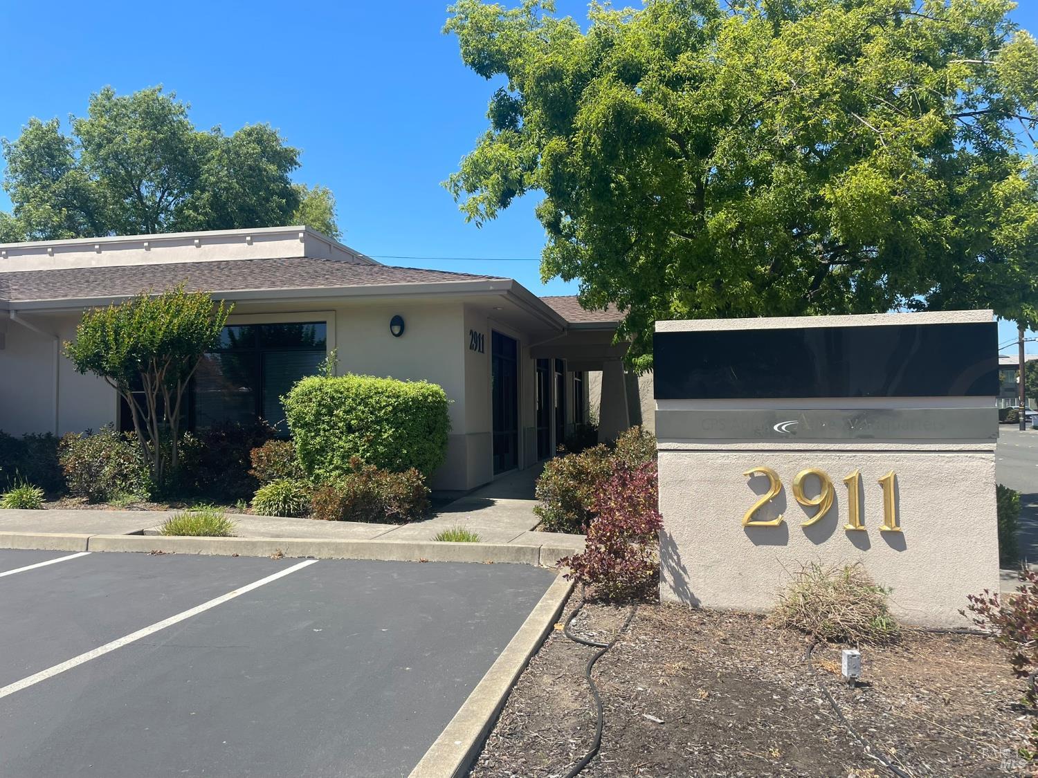 2911 Cleveland Avenue Santa Rosa CA 95403