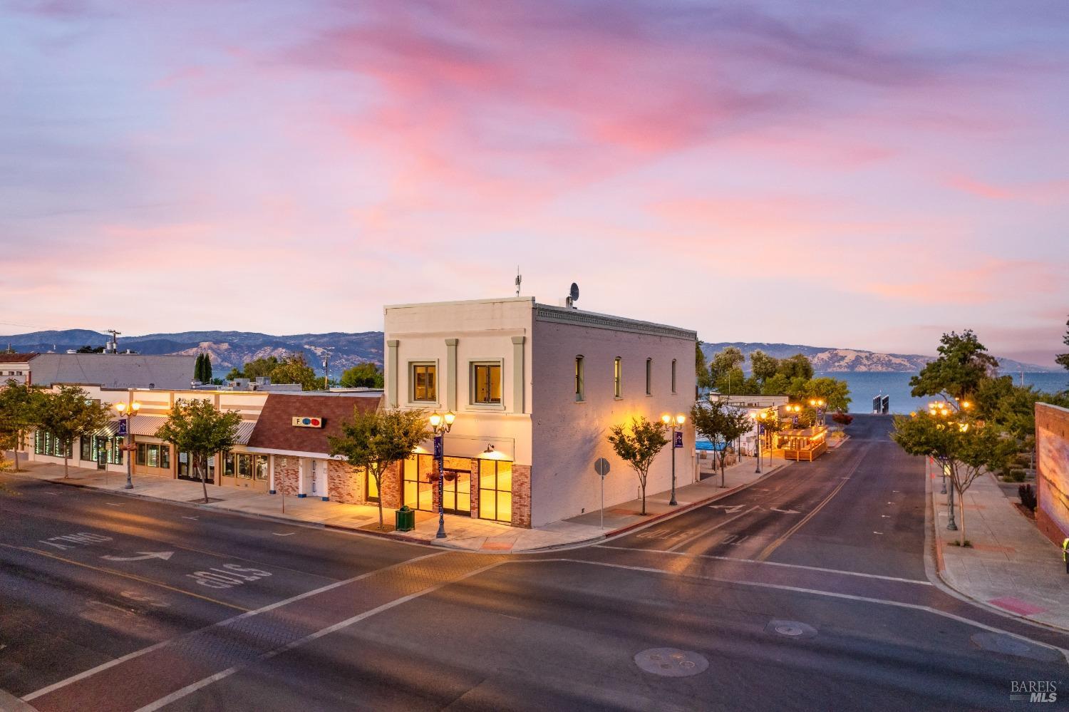 302 N Main Street Lakeport CA 95453