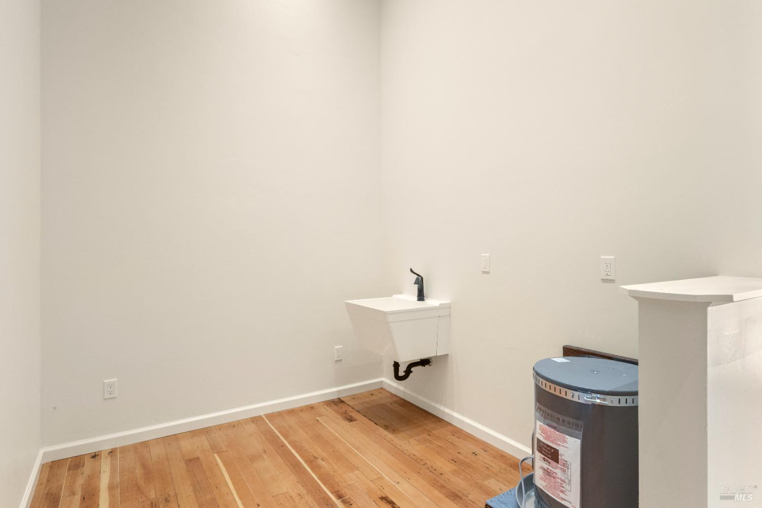 302 N Main Street Lakeport CA 95453