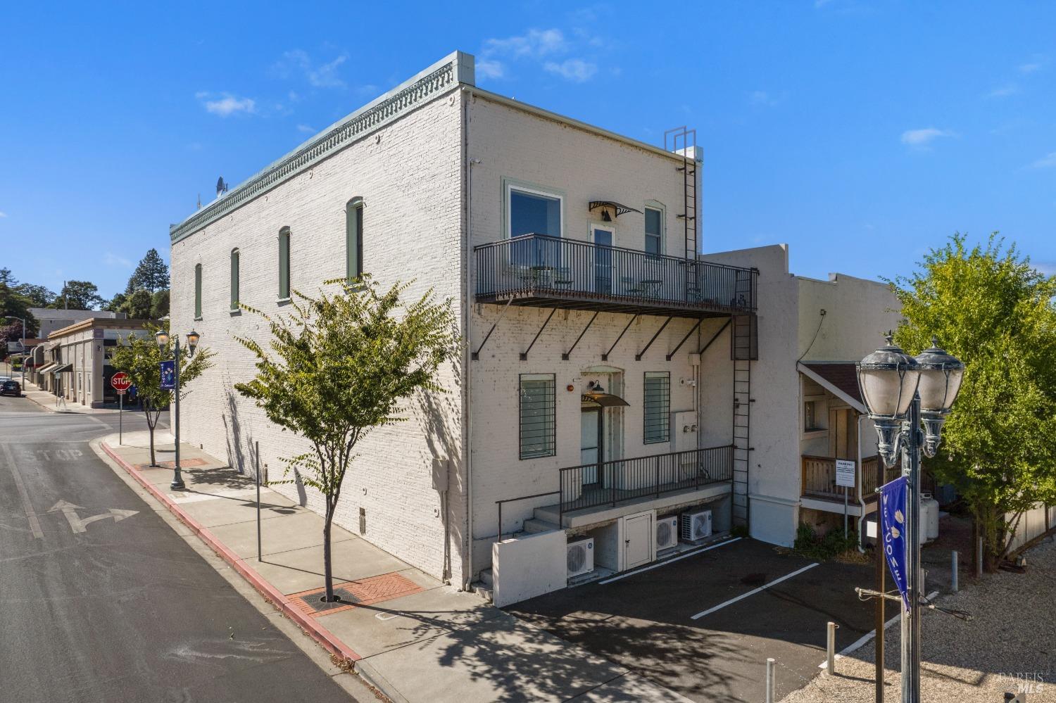 302 N Main Street Lakeport CA 95453