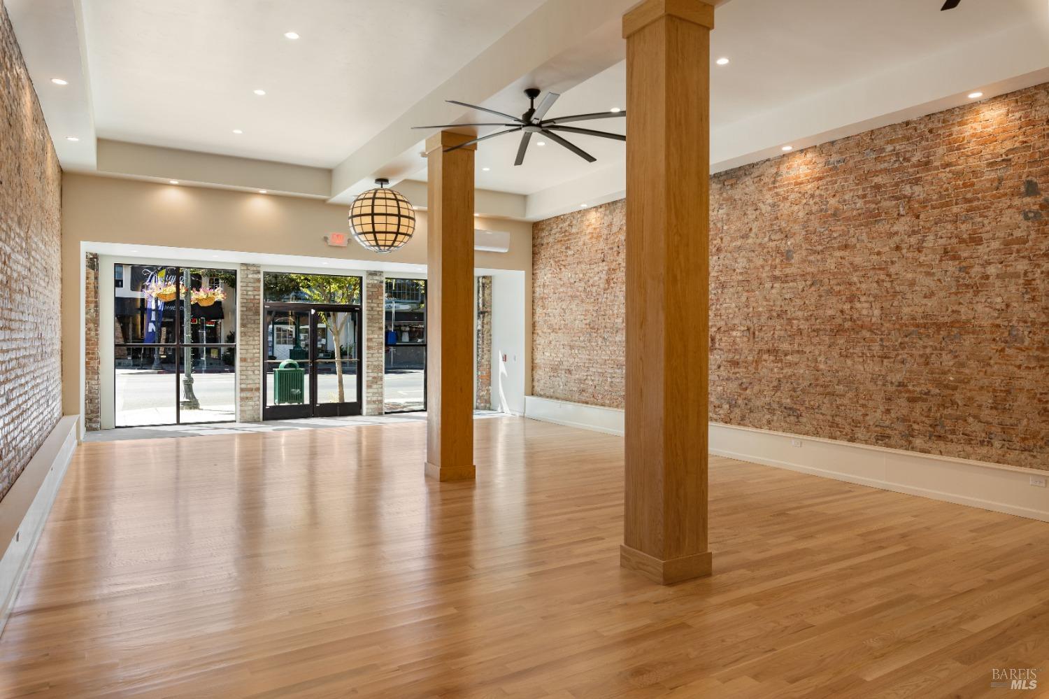 302 N Main Street Lakeport CA 95453