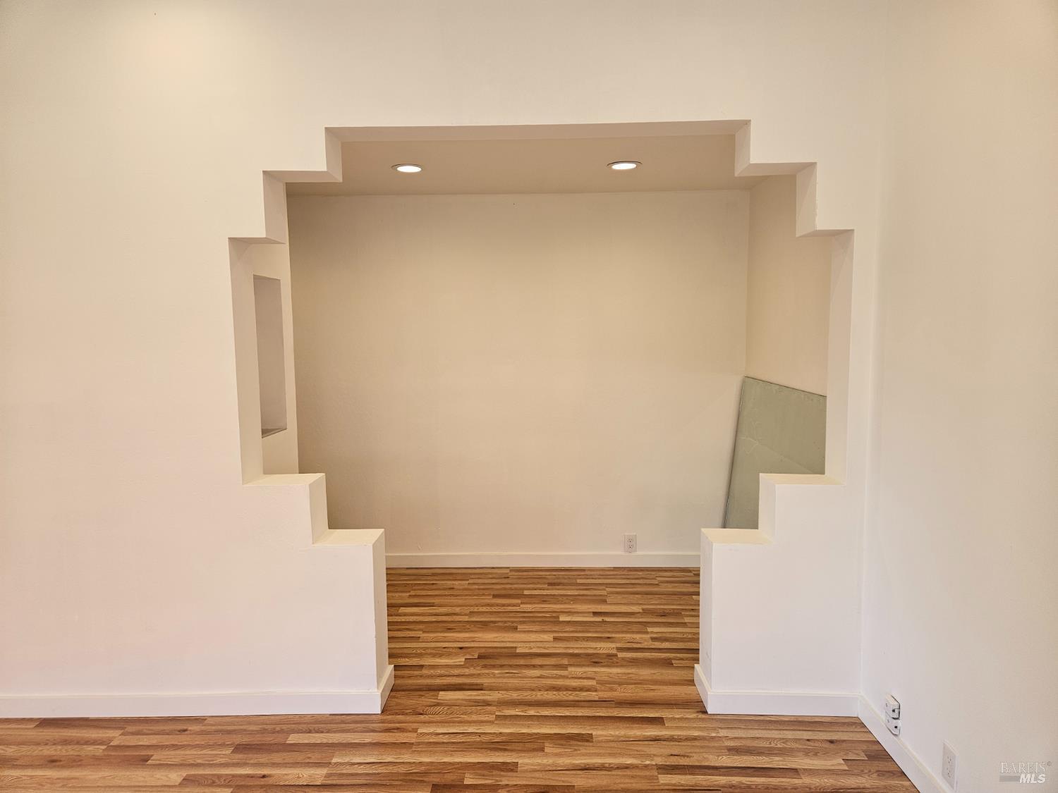 10470 Lansing Street Mendocino CA 95460