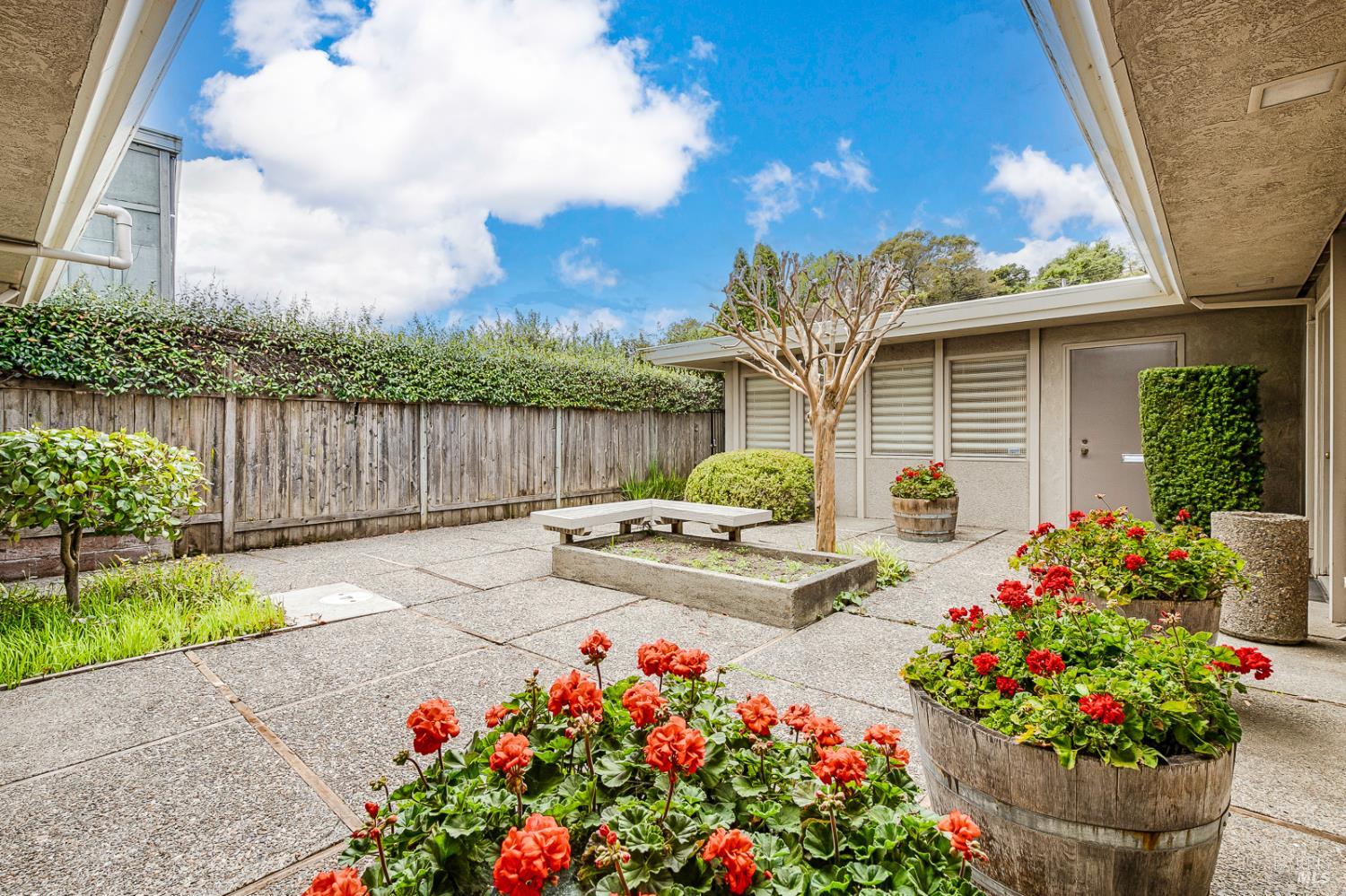 4038 Montgomery Drive Santa Rosa CA 95405