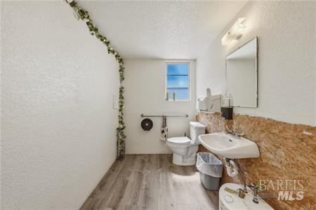 14420 Lakeshore Drive Clearlake CA 95422