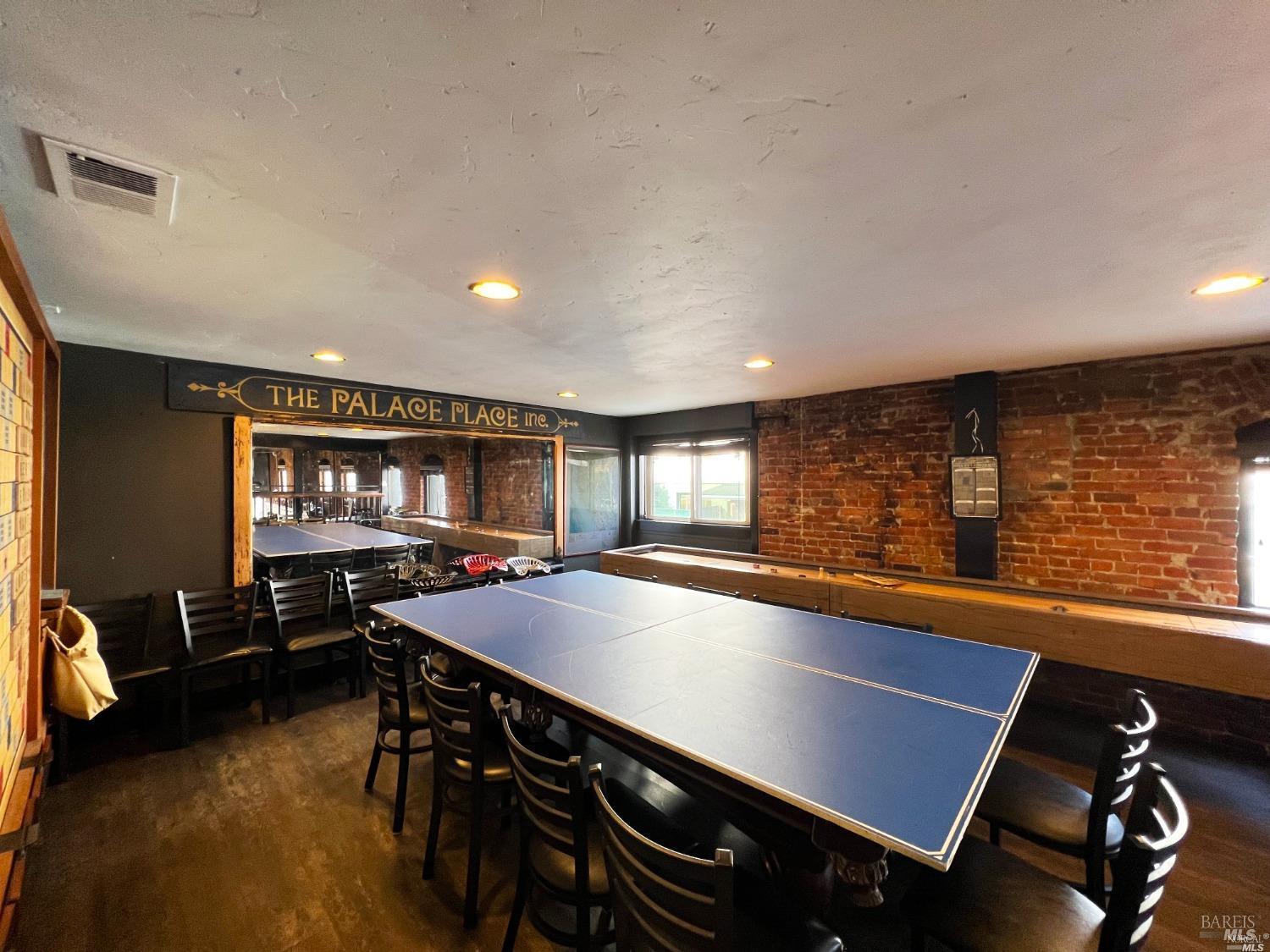 102 S State Street Ukiah CA 95482