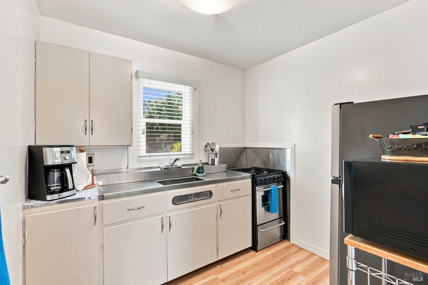18725 N Highway 1 Highway Fort Bragg CA 95437