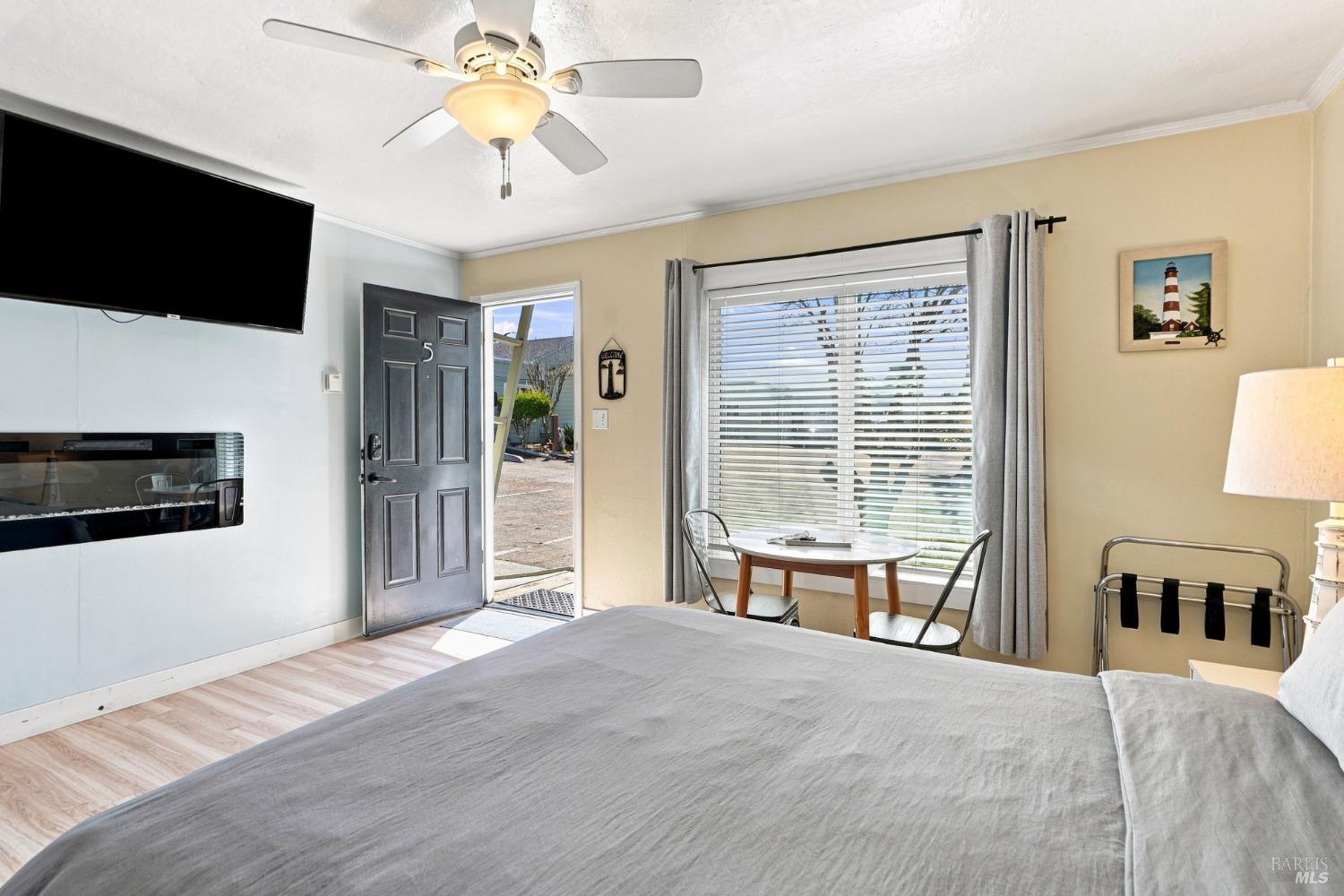 18725 N Highway 1 Highway Fort Bragg CA 95437