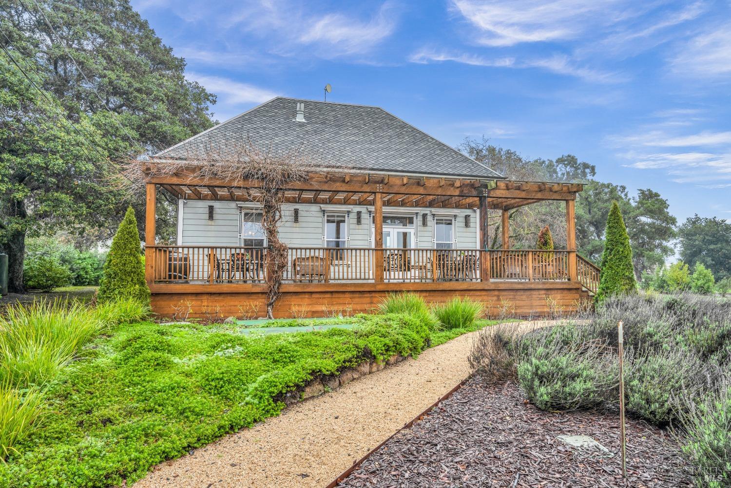 129 Devlin Road Napa CA 94558