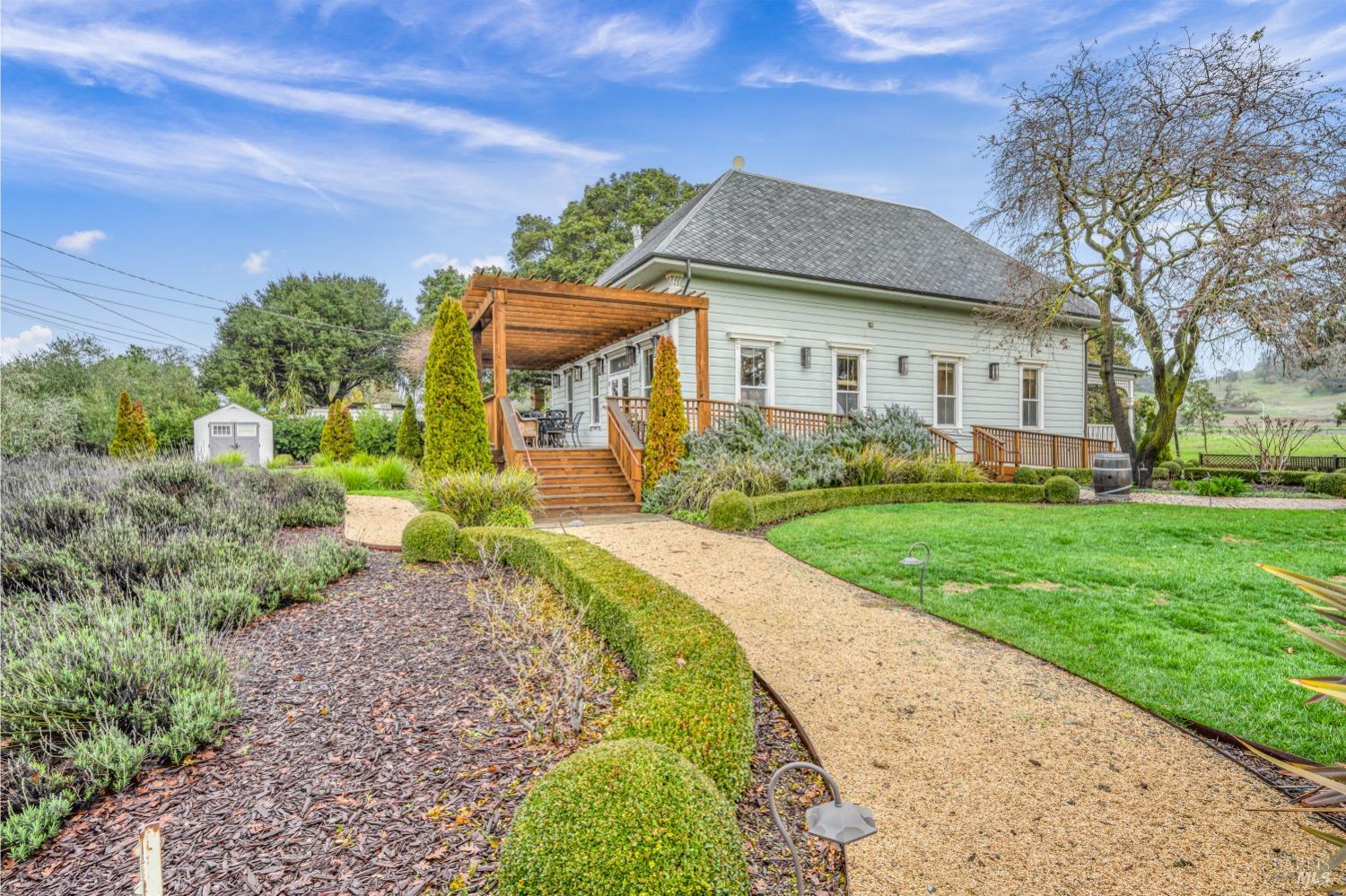 129 Devlin Road Napa CA 94558