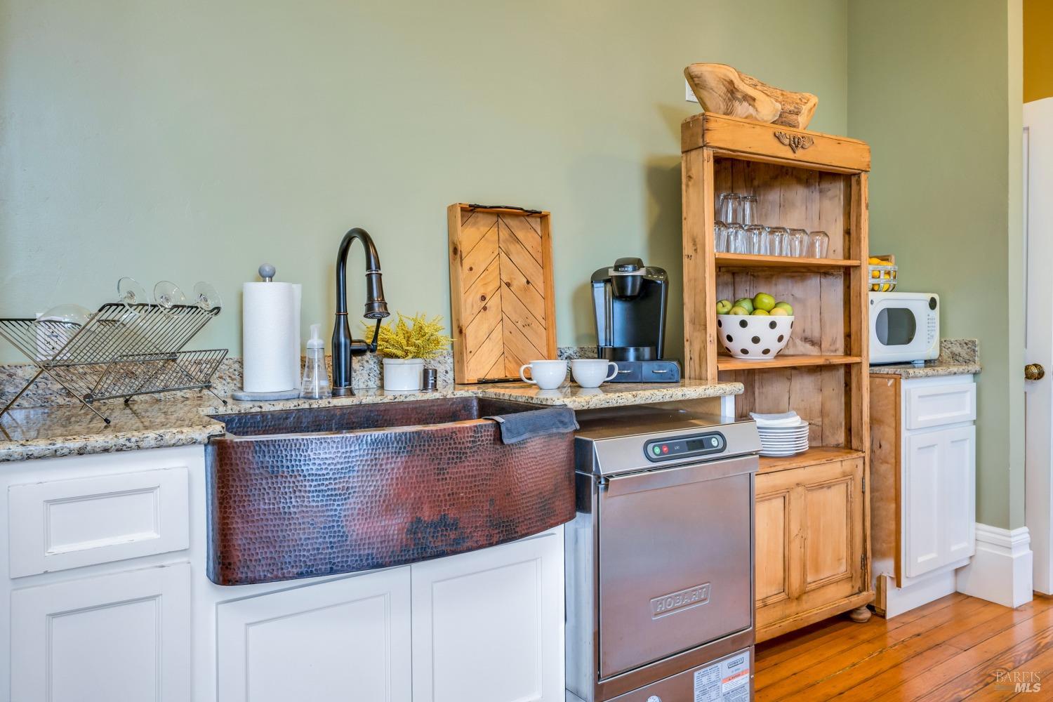 129 Devlin Road Napa CA 94558