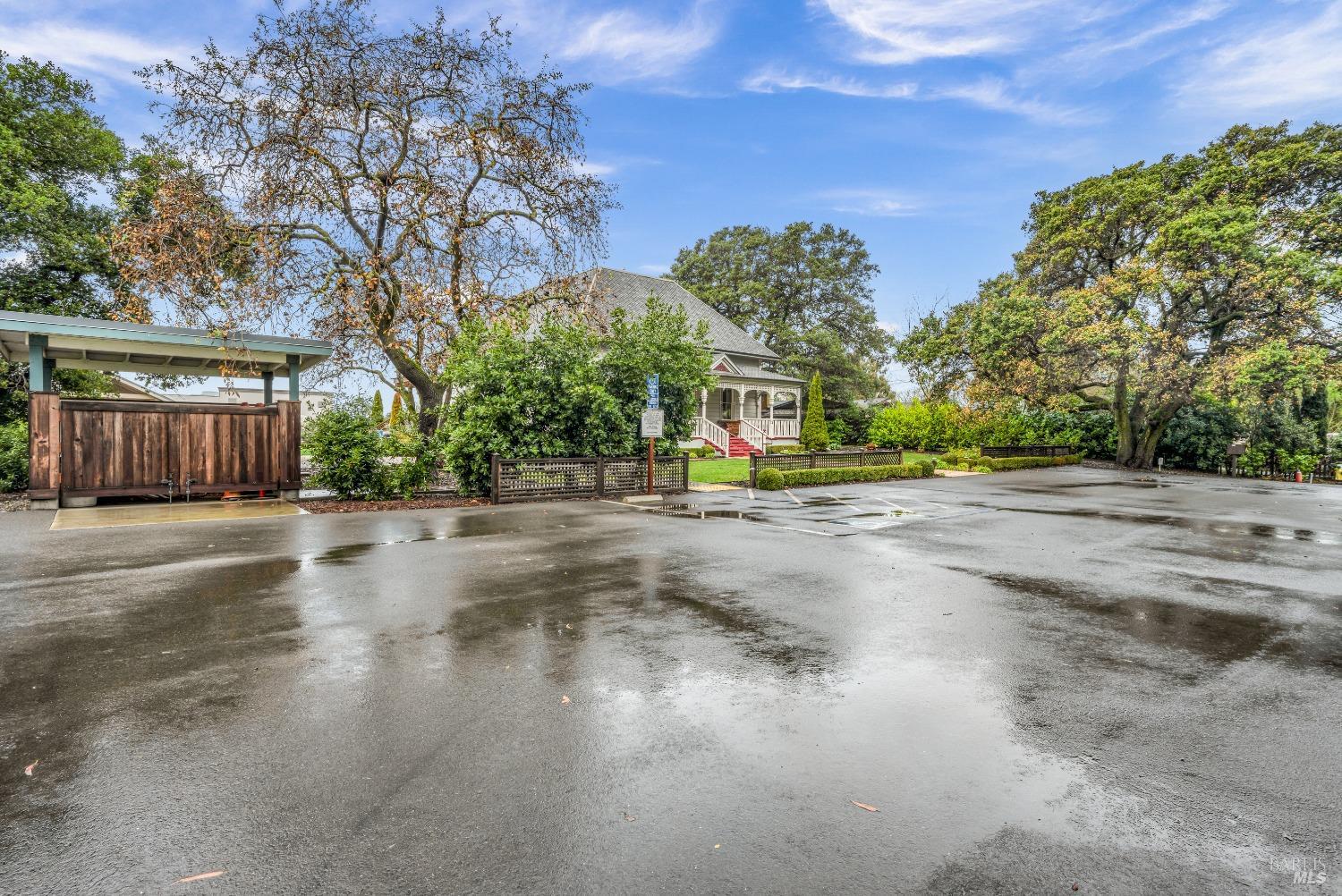 129 Devlin Road Napa CA 94558