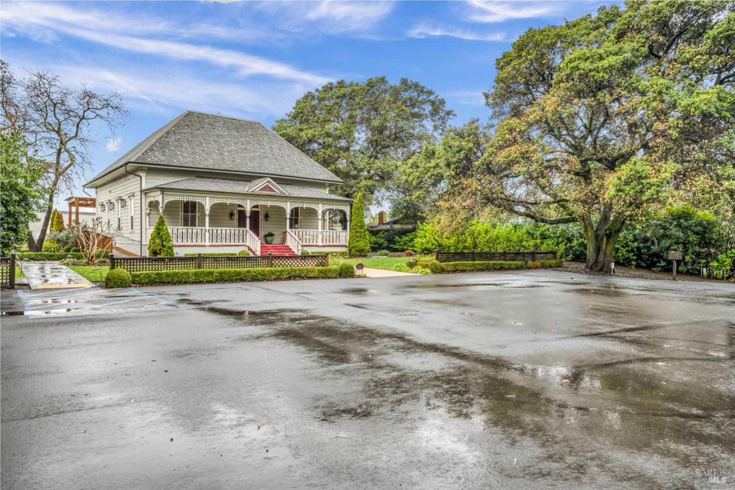 129 Devlin Road Napa CA 94558