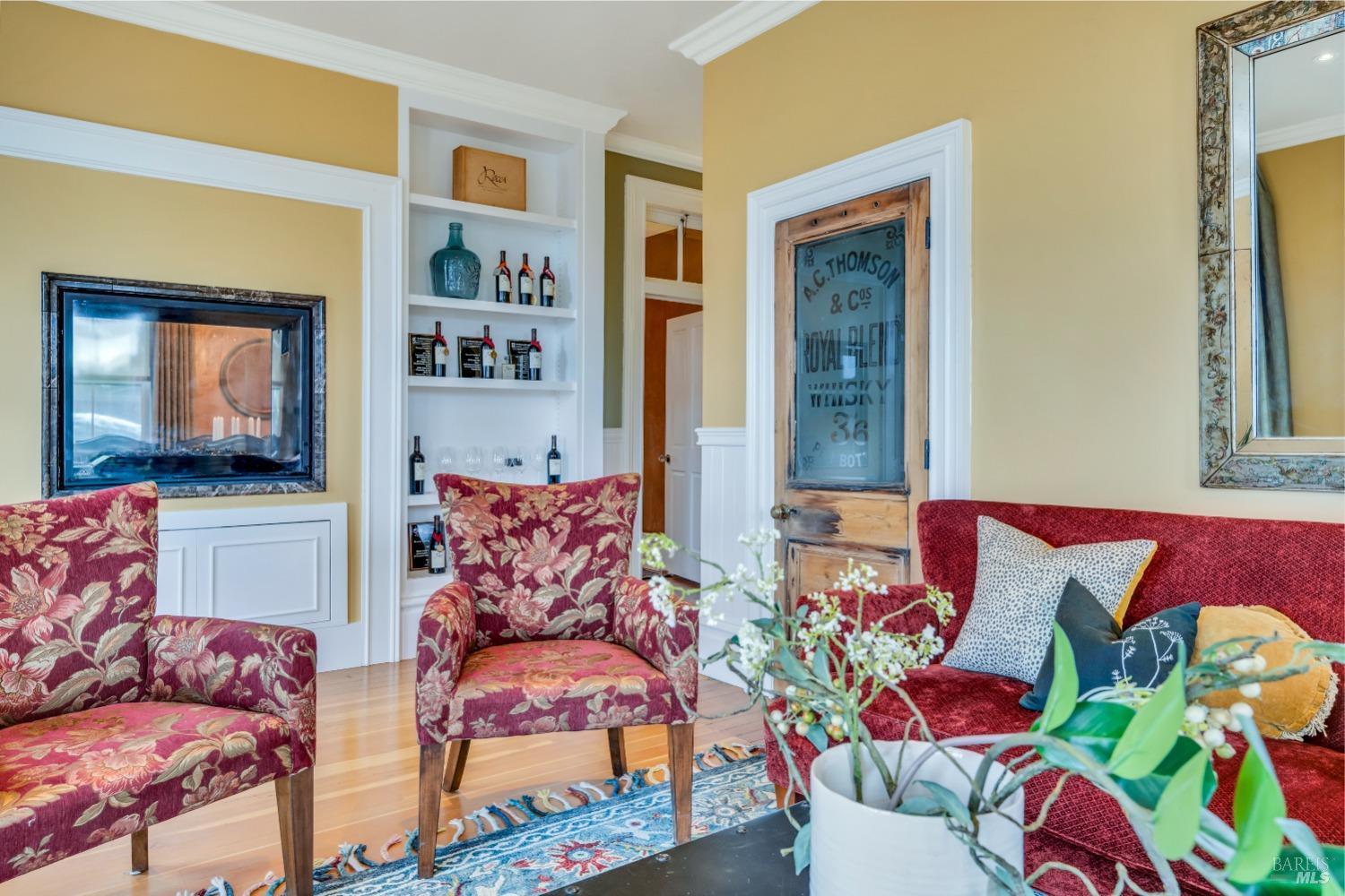 129 Devlin Road Napa CA 94558