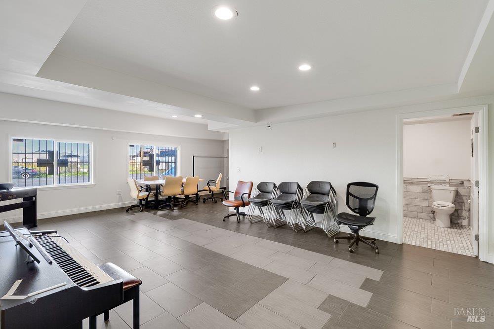 1966 Broadway Street Vallejo CA 94589