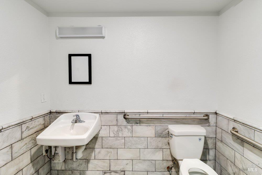 1966 Broadway Street Vallejo CA 94589