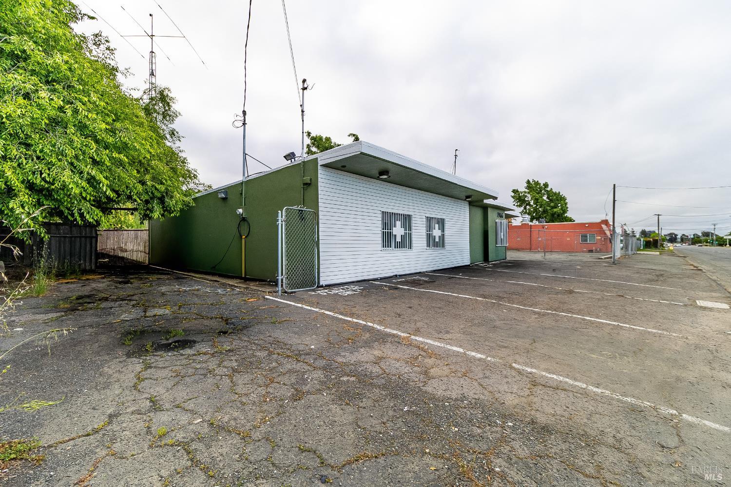 1966 Broadway Street Vallejo CA 94589