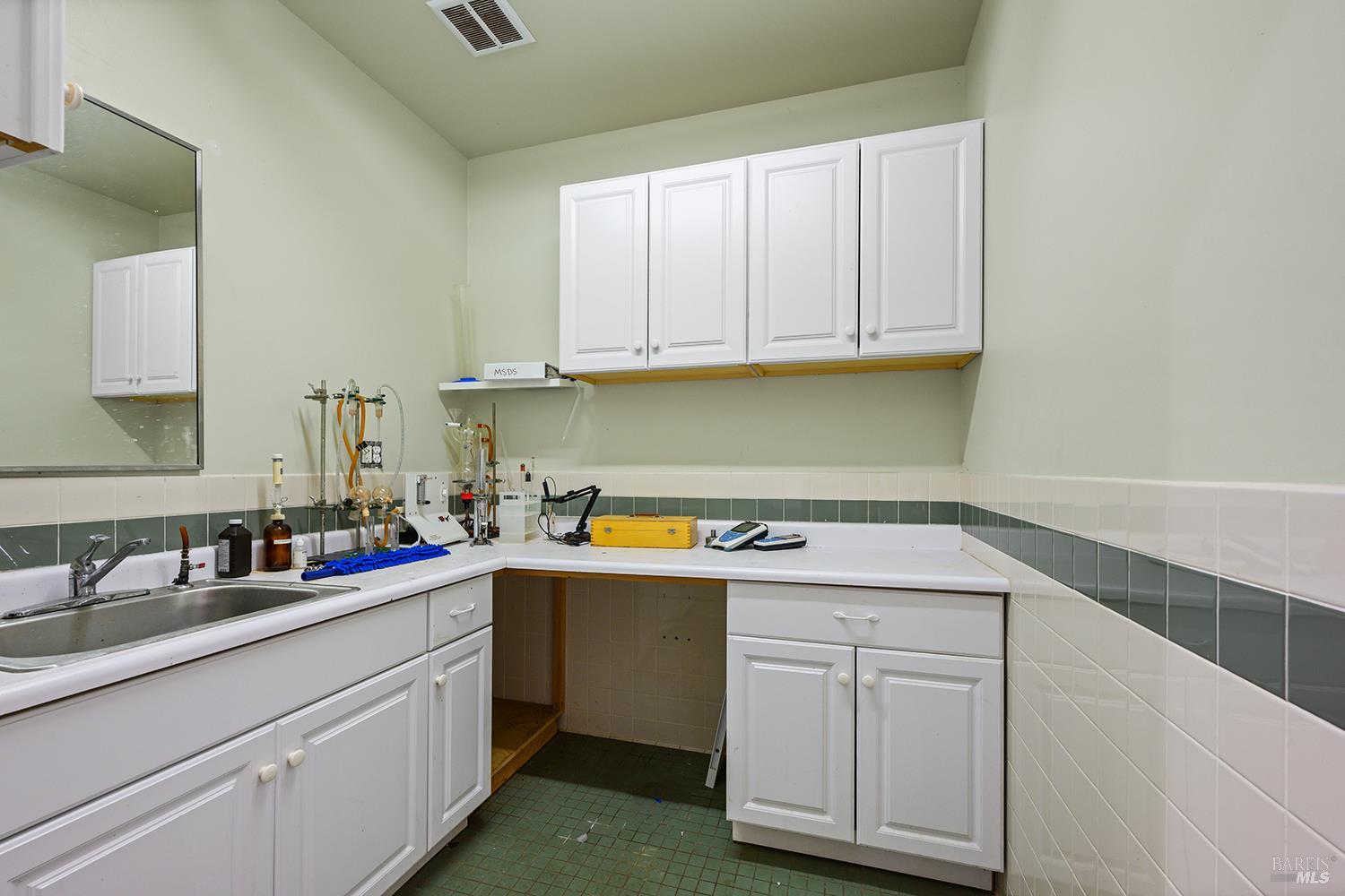 595 Santana Drive Cloverdale CA 95425
