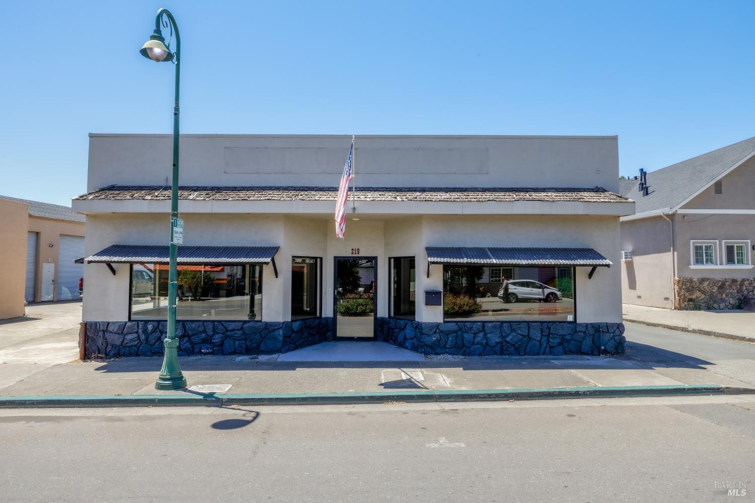 219 S Cloverdale Boulevard Cloverdale CA 95425