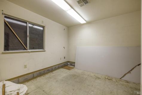 219 S Cloverdale Boulevard Cloverdale CA 95425