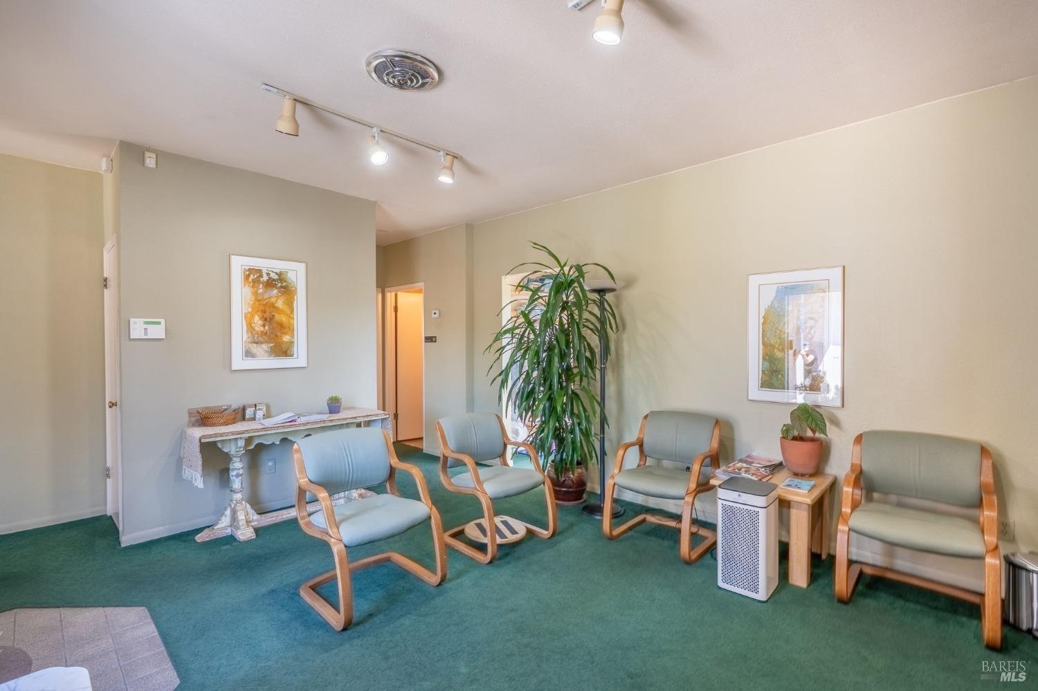 3051-3069 Solano Avenue Napa CA 94558
