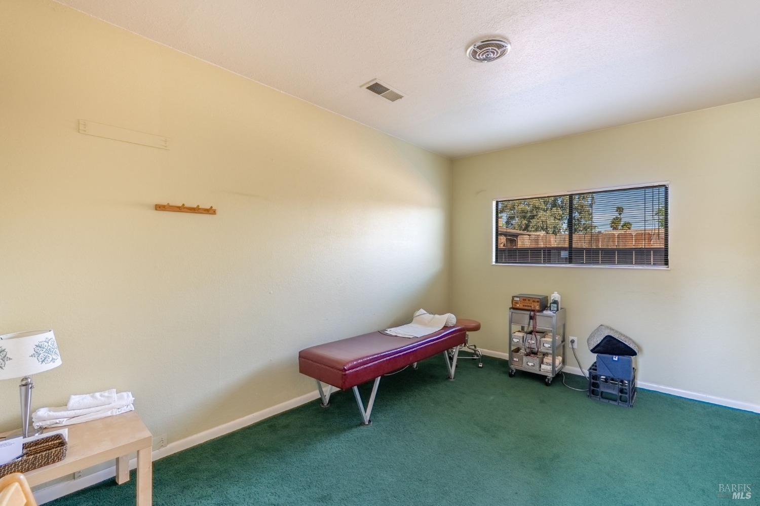 3051-3069 Solano Avenue Napa CA 94558