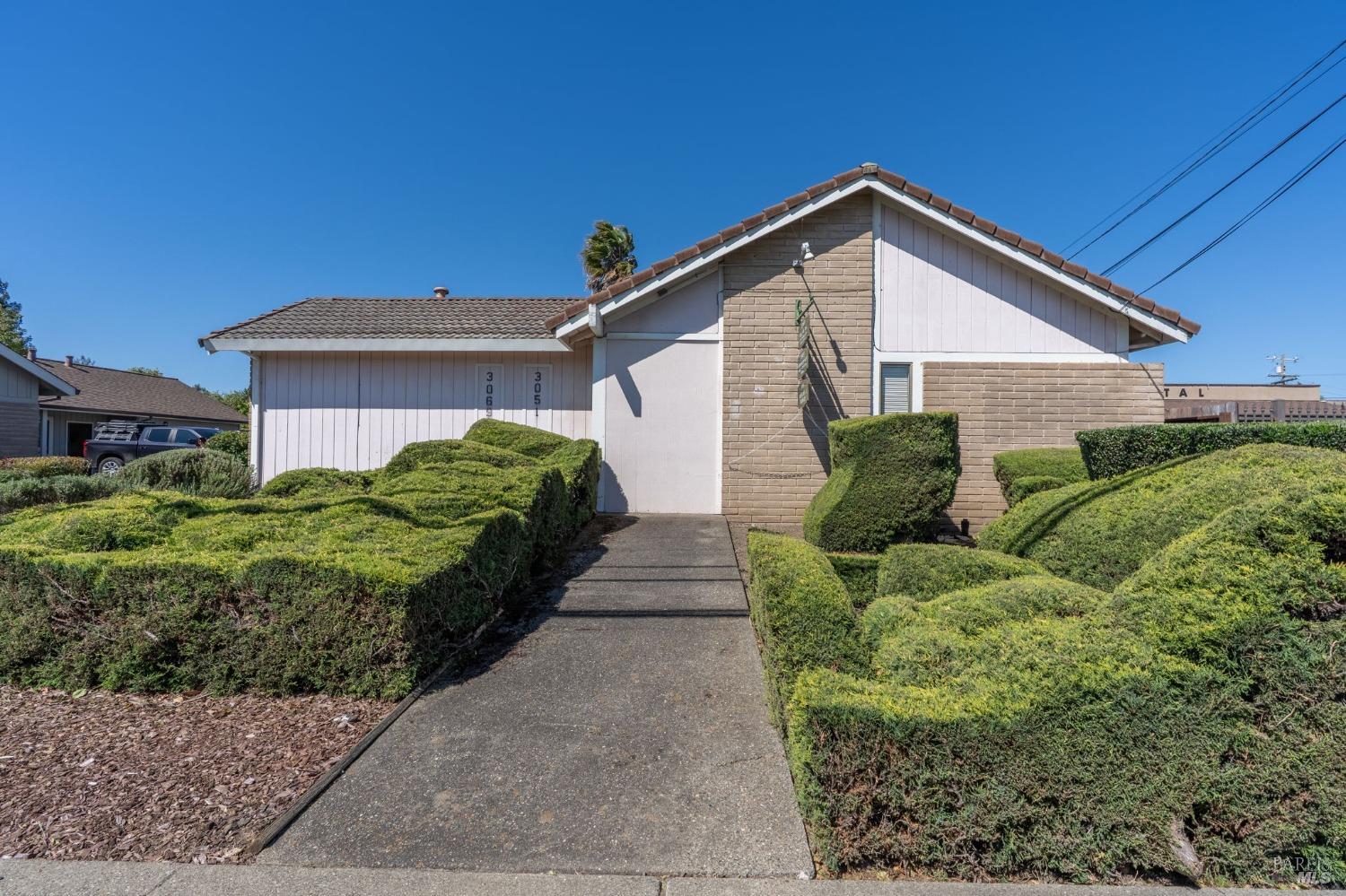 3051-3069 Solano Avenue Napa CA 94558