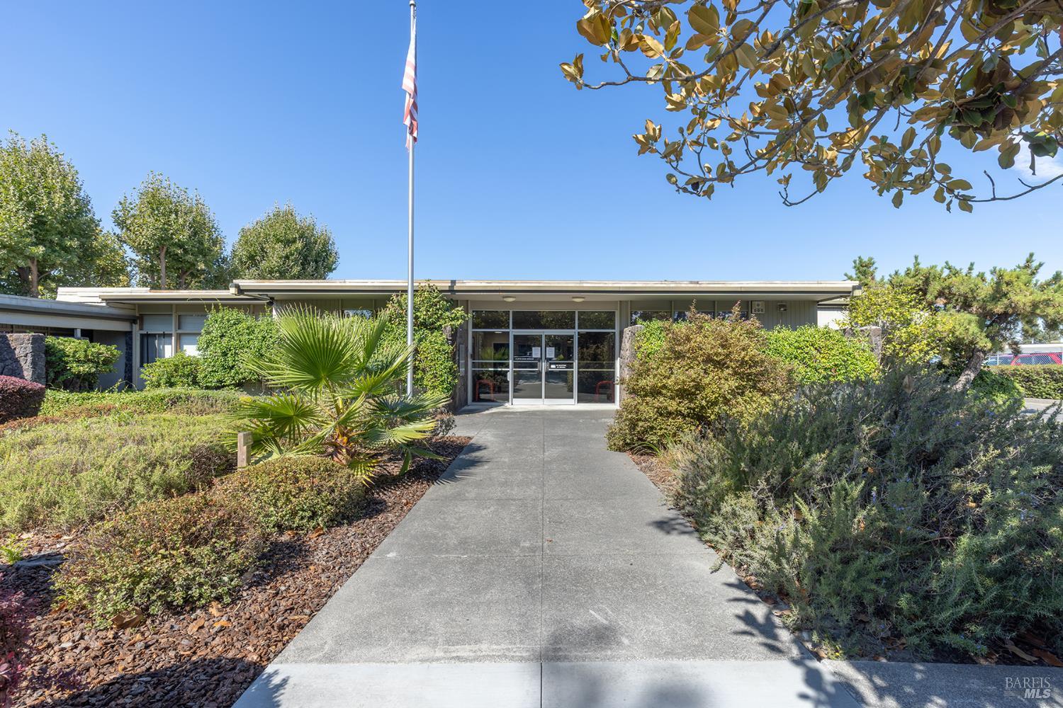 2841 Cleveland Avenue Santa Rosa CA 95403