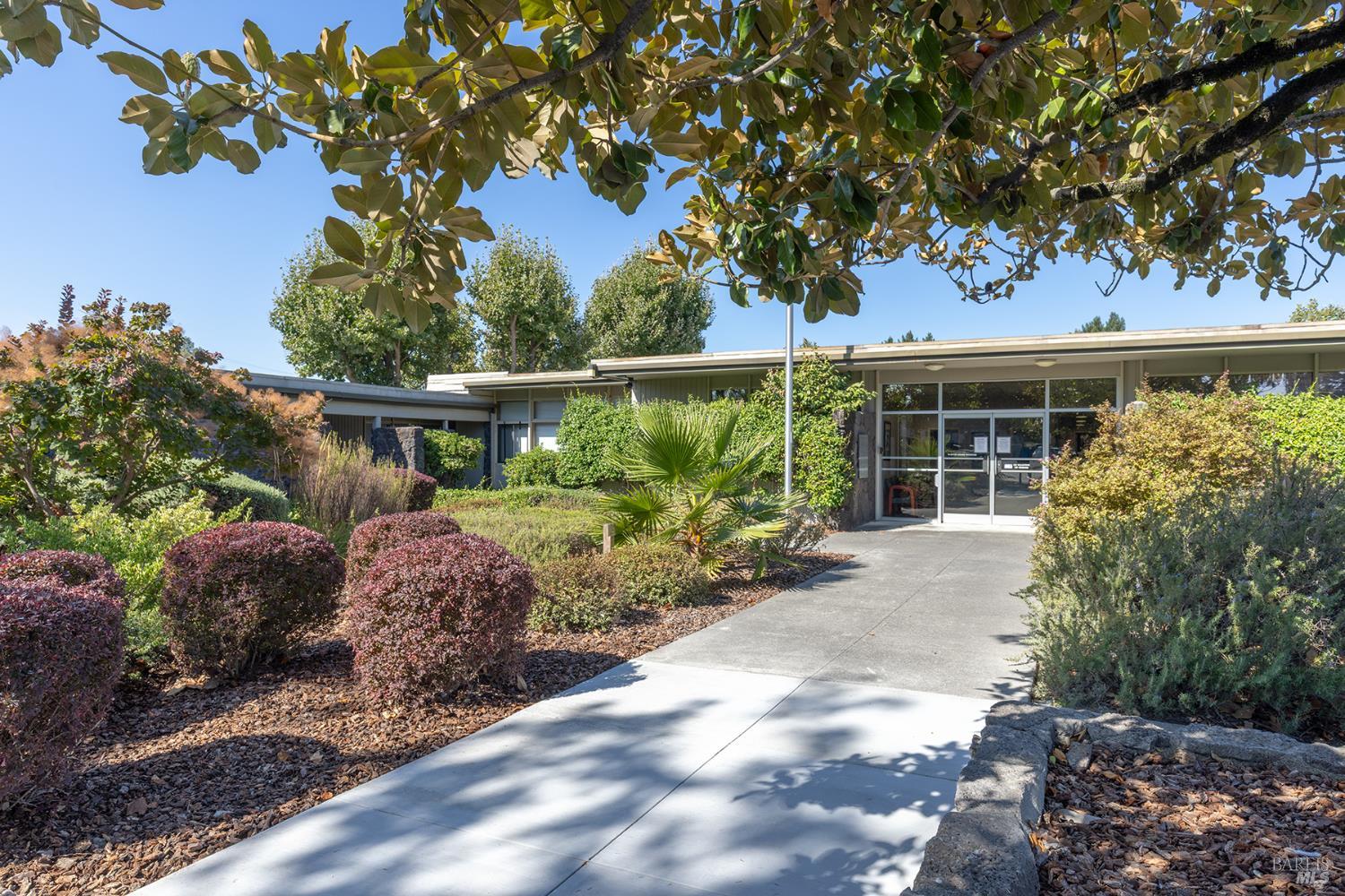 2841 Cleveland Avenue Santa Rosa CA 95403