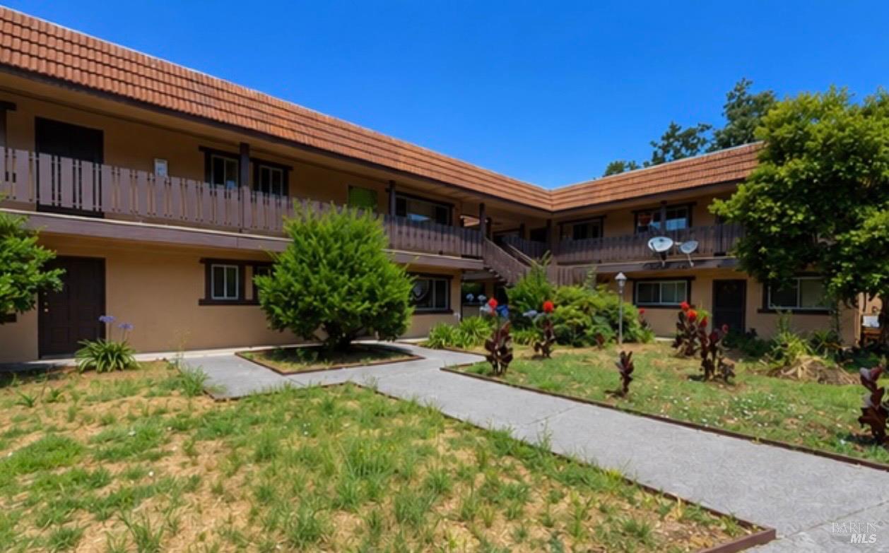 6015 Montecito Boulevard Santa Rosa CA 95409