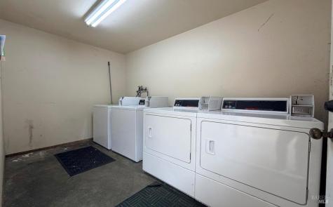 6015 Montecito Boulevard Santa Rosa CA 95409
