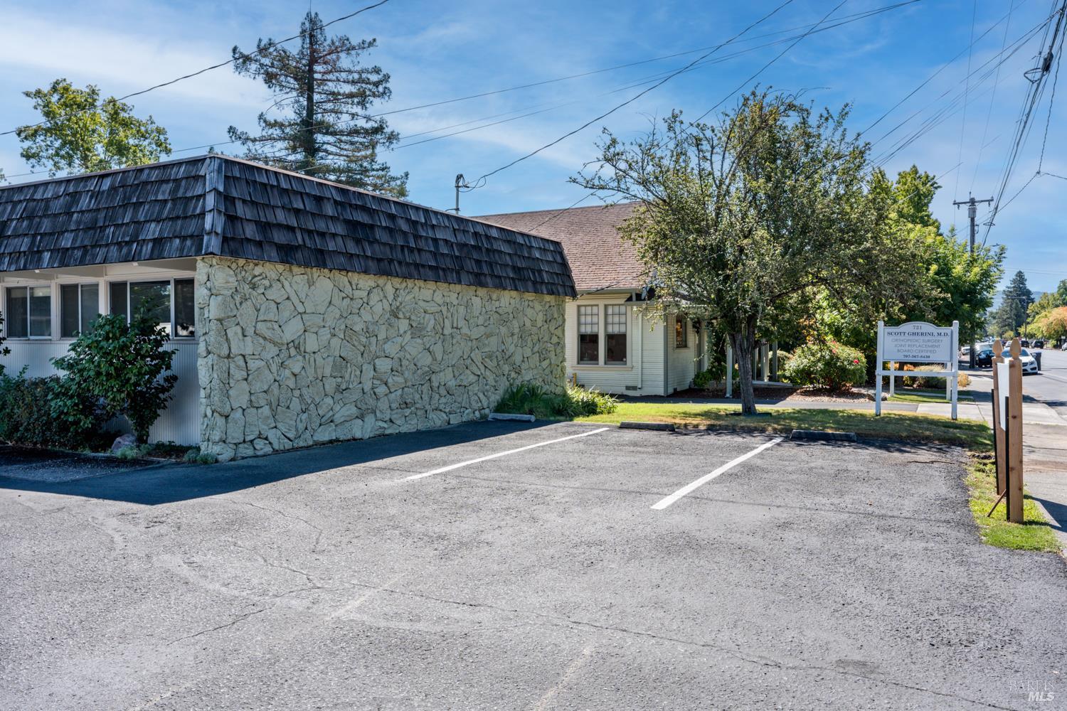 715-721 S Dora Street Ukiah CA 95482