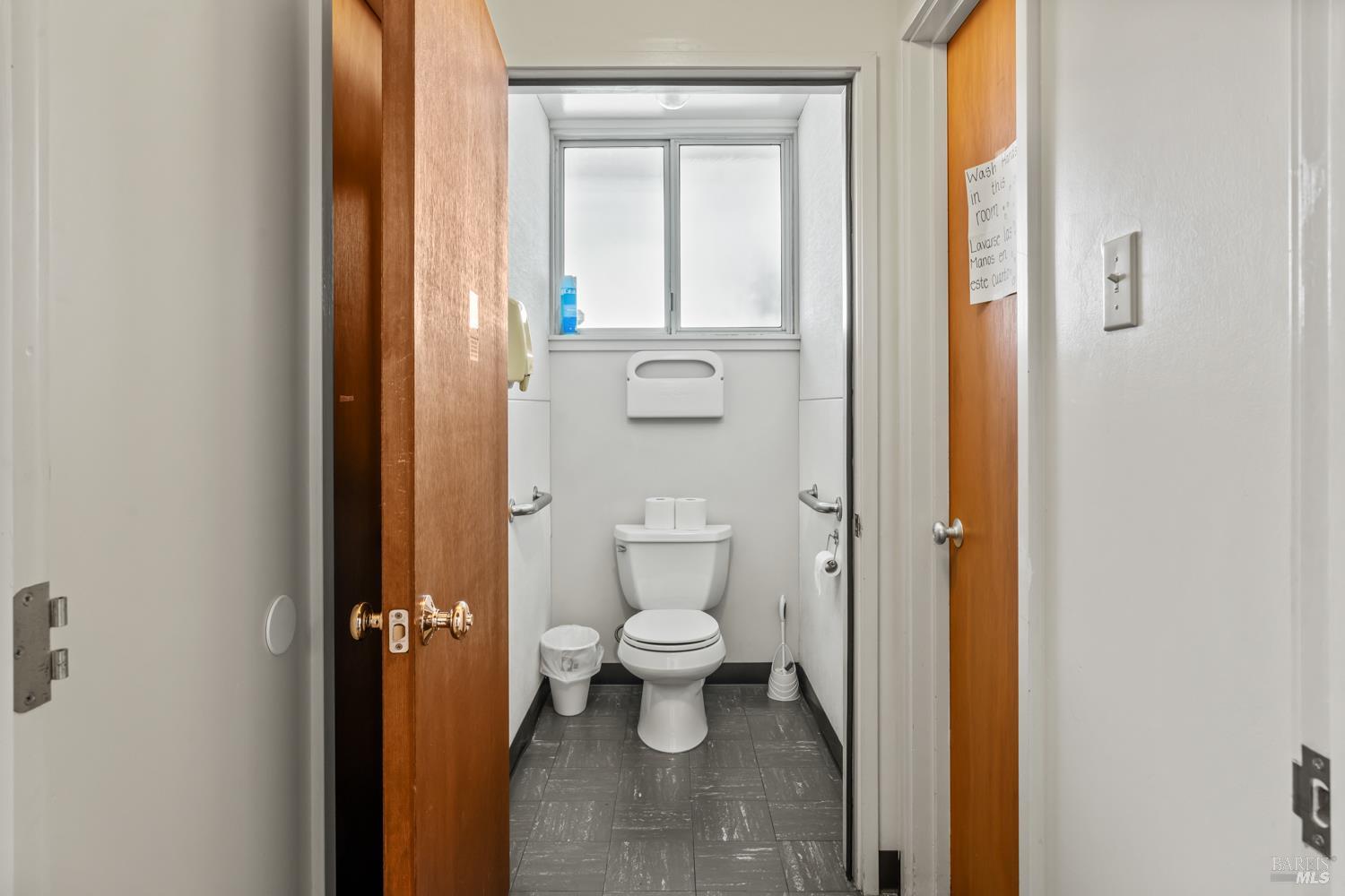 715-721 S Dora Street Ukiah CA 95482