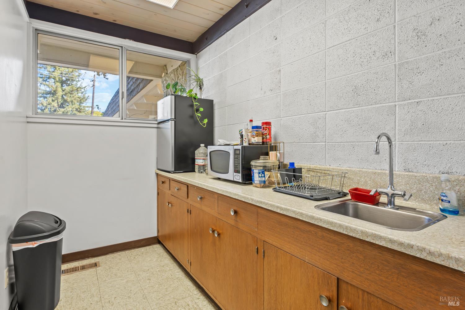 715-721 S Dora Street Ukiah CA 95482