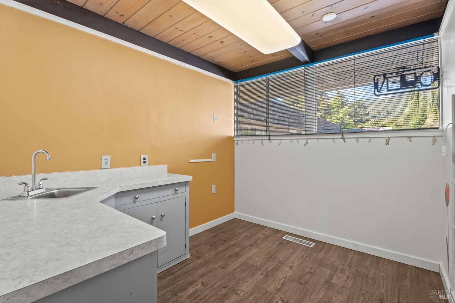 715-721 S Dora Street Ukiah CA 95482