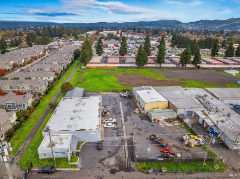 1599 Hampton Way Santa Rosa CA 95407
