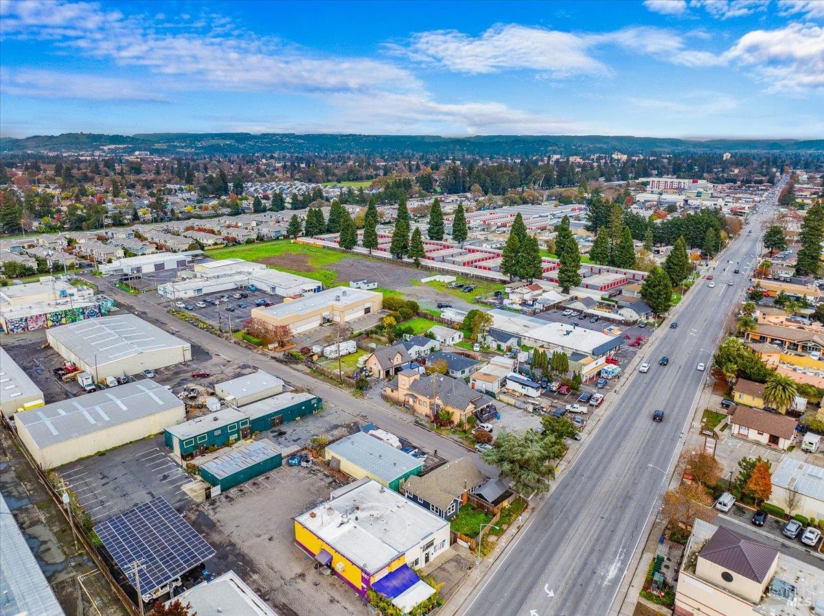 1599 Hampton Way Santa Rosa CA 95407