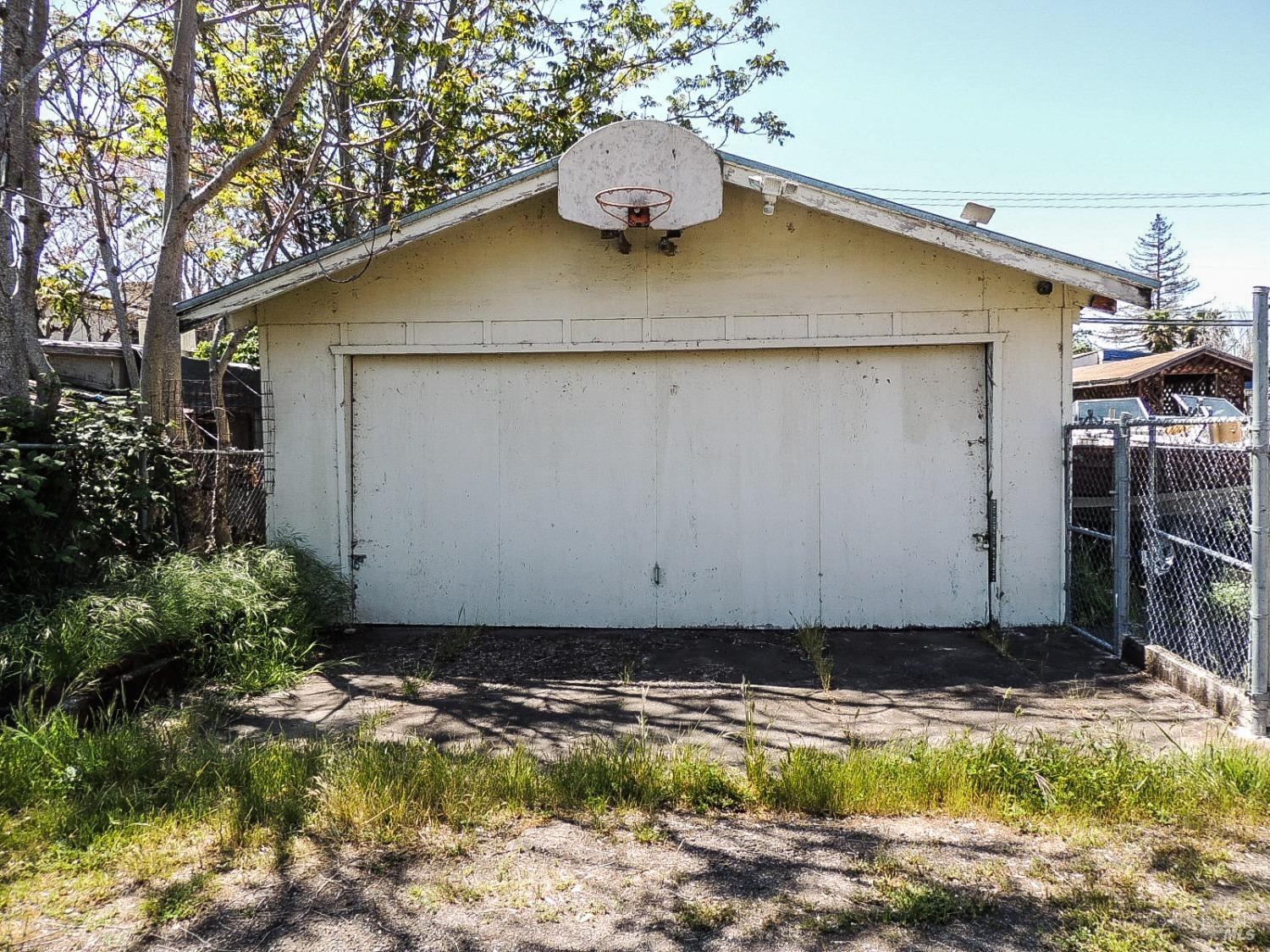 6000 E Highway 20 Lucerne CA 95458