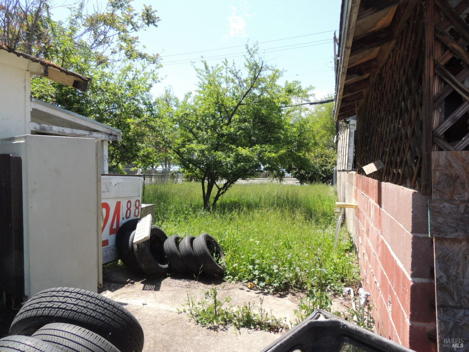 6000 E Highway 20 Lucerne CA 95458