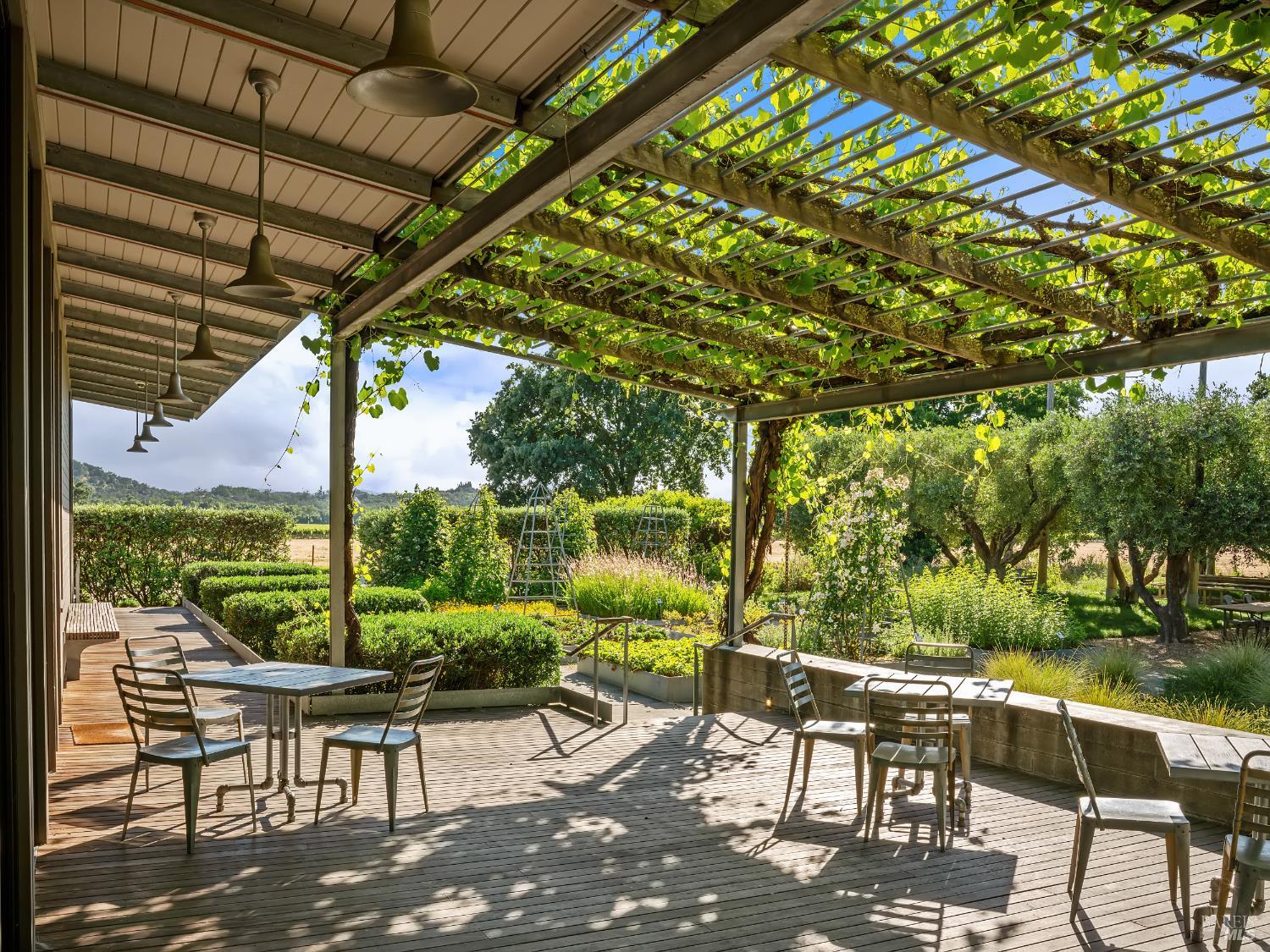 3487 Alexander Valley Road Healdsburg CA 95448